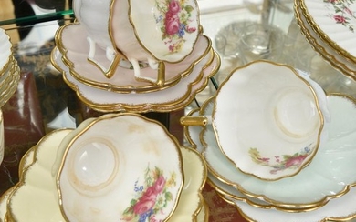 A COLLECTION OF SALISBURY PORCELAIN TRIOS AND PLATES