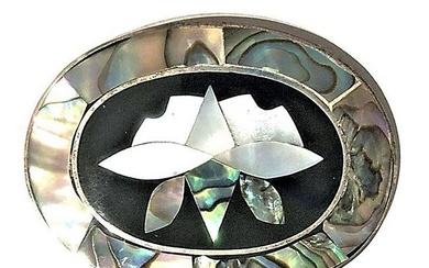 A DIVISION ONE INLAY PEARL BUTTON