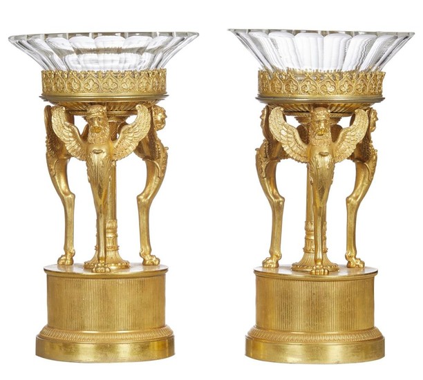 A FINE AND RARE PAIR OF REGENCY PERIOD NEOCLASSICAL GILT BRONZE TAZZA