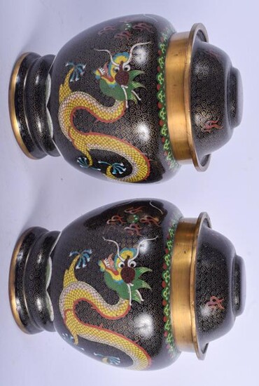 A PAIR OF EARLY 20TH CENTURY CHINESE CLOISONNÉ ENAMEL