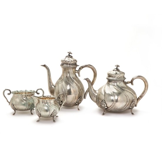 A Rococo style silver coffee- and tea set, maker Paul Petersen, 1927. Weight 1809 g. (4)