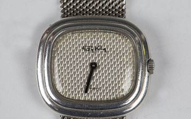 A Roy King silver cased bracelet wristwatch, the signed textured dial detailed 'Swiss', th