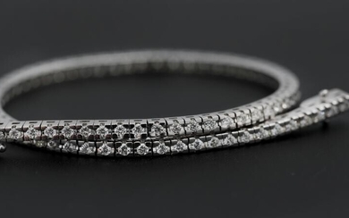 NOT SOLD. A diamond bracelet set with numerous brilliant-cut diamonds weighing a total of app. 1.10 ct., mounted in 18k white gold. L. app. 18 cm. – Bruun Rasmussen Auctioneers of Fine Art
