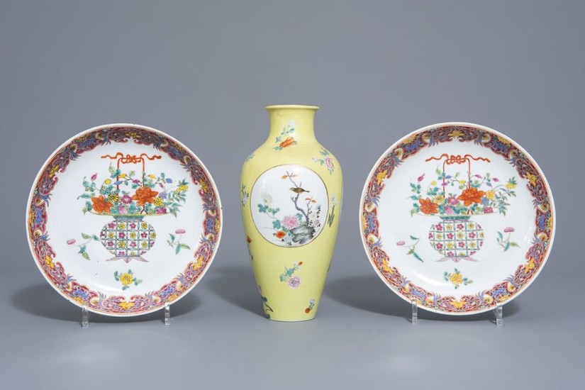 A pair of Chinese famille rose plates and...