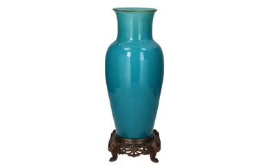 A turquoise glazed porcelain vase on bronze base. Unmarked. China, 19th century. H. excl. base 39.5 cm.