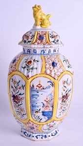 AN 18TH/19TH CENTURY CONTINENTAL DELFT FAIENCE VASE AND