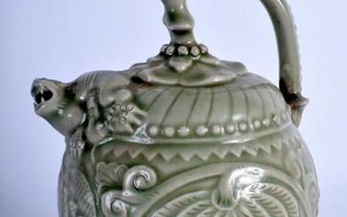 AN EARLY 20TH CENTURY CHINESE CELADON WATER DROPPER