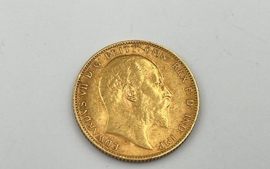 An Edward VII 22ct gold full sovereign, dated 1903 - approx....