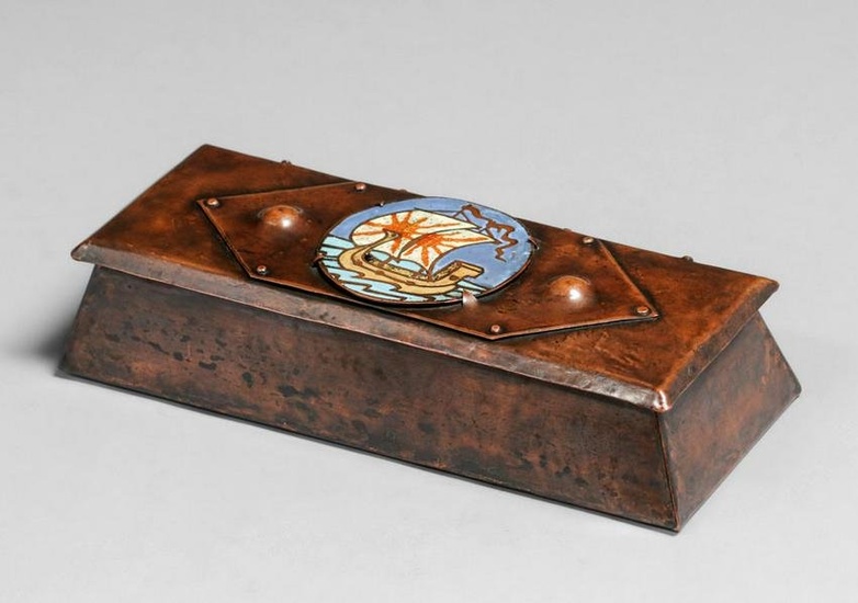 Arts & Crafts Hammered Copper & Enamel Box c1905