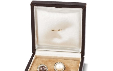 BULGARI PEARL AND DIAMOND EARRINGS IN 18KT YELLOW GOLD