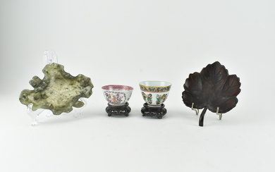 COLLECTION OF FOUR CHINESE EXPORT CERAMICS AND DISHES