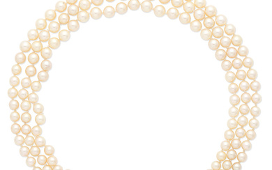 CULTURED PEARL NECKLACE WITH EMERALD AND DIAMOND CLASP