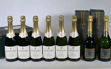 Canard-Duchêne, lot de (x6) bouteilles de Champagne "extra-brut" de 750 ml / On y joint...