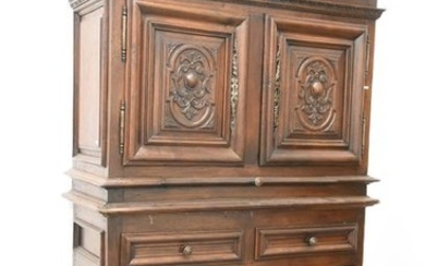 Carved oak sideboard (ht 230 x 160 x...