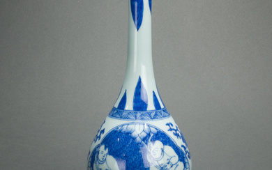 Chinese underglaze blue bottle vase
