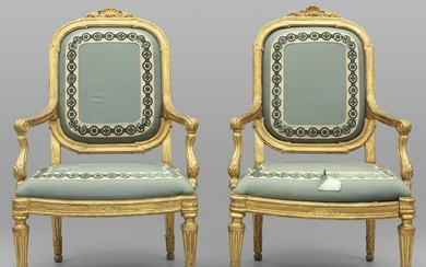 Coppia di importanti poltrone Luigi XVI in legno