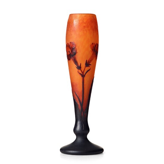 Daum, an Art Nouveau cameo glass vase, Nancy, France.