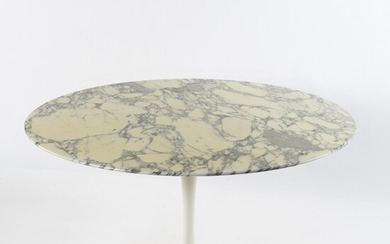 Eero Saarinen, table '173 F', 1956, H. 73,5 cm, Ø 135 cm. Fabriquée par Knoll...