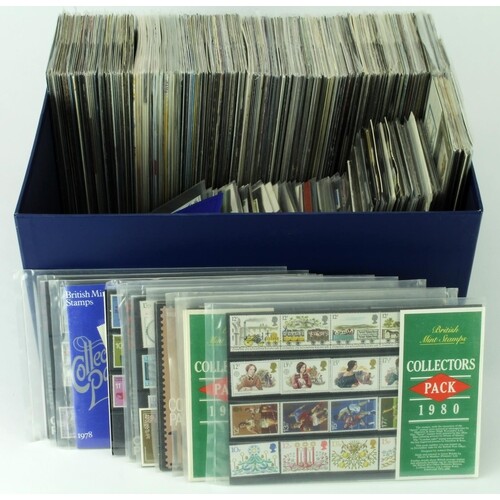 GB - Presentation Pack selection in box, approx 260 large ty...