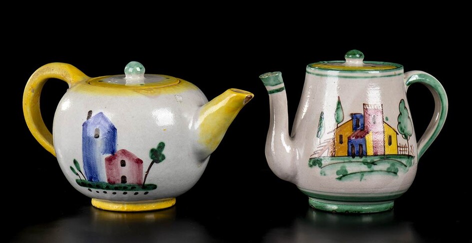 ICS VIETRI Two teapots: green and yellow Good conditions,...