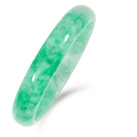 JADE BANGLE comprising of a single piece of polished