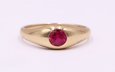 JEWELRY. 14kt Gold and Flush Set Gem Ring.