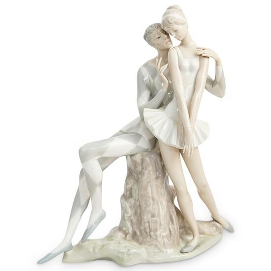 LLadro " Idyl" Porcelain Figurine