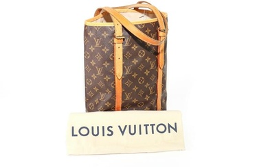 Louis Vuitton Bucket GM in Brown Monogram Canvas