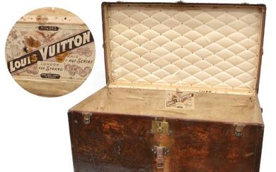 Louis Vuitton Impressive and Early Travelling Trunk