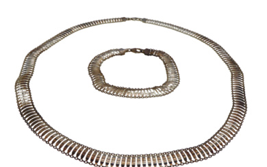 NECKLACE WITH MATCHING BRACELET MADE OF 925 SILVER - TIMELESSLY ELEGANT.