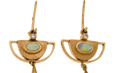 Opal-brilliant earrings GG 585/000 with 2 oval opal cabochons 5 x 3 mm and 2 diamonds, in addition 0.03 ct W / SI, L. 33 mm, 3.9 g