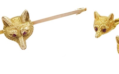 Pair of 9ct gold double head fox head cufflinks and a similar 9ct gold bar brooch