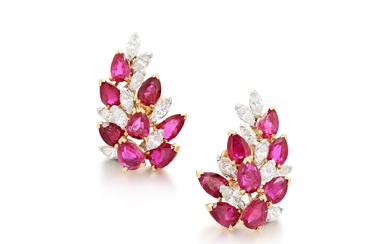 Paire de boucles d'oreille rubis et diamants | Pair of ruby and diamond earrings