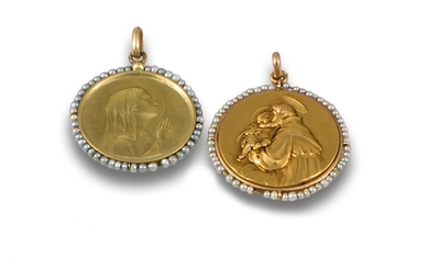 SET OF TWO PEARL AND YELLOW GOLD MEDALS