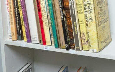 SHELF OF BOOKS ON ART AND ARCHITECTURE
