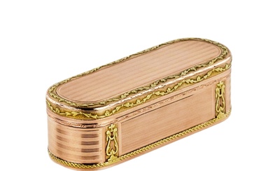 Snuffbox in two-tone gold. France. The turn of the 19th-20th centuries.