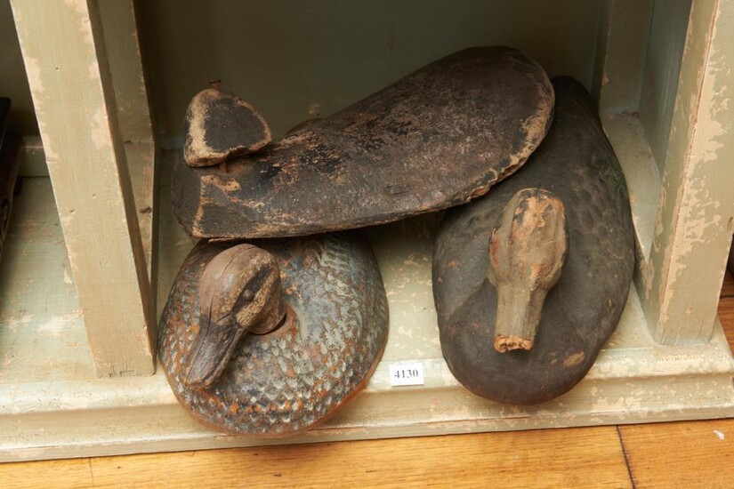 THREE VINTAGE DECOY DUCKS, VARIOUS MATERIALS INCLUDING WOOD, PAPIER MACHE AND COMPOSITE, LEONARD JOEL LOCAL DELIVERY SIZE: SMALL