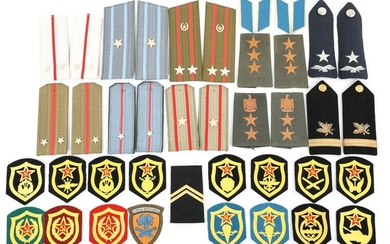 US - RUSSIAN - IRAQI SHOULDER BOARDS & PATCHES LOT