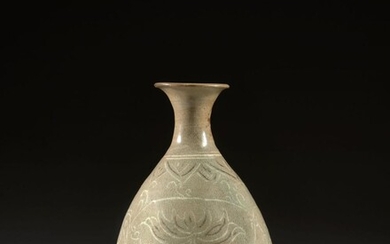 VASE EN GRÈS ÉMAILLÉ CELADON, Corée, période Goryeo (918-1392)