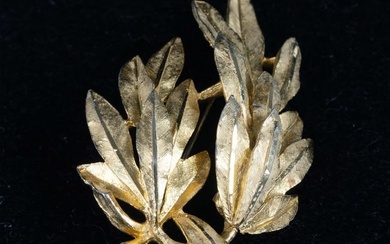 Vintage BSK Gold Tone Leaf Brooch