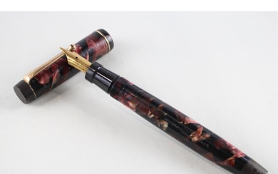 Vintage PARKER Duofold Burgundy Fountain Pen w/ 18ct Gold Ni...