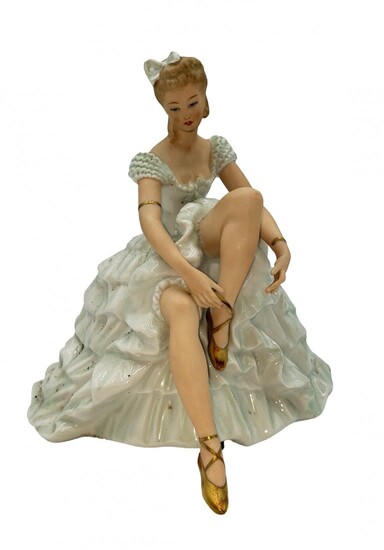 Wallendorf : Vintage German Porcelain Ballerina