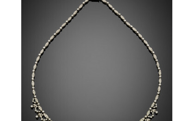 White gold diamond garland necklace, in all ct. 2.30 circa, g 23.28 circa, length cm 39.80 circa. (slight defects)