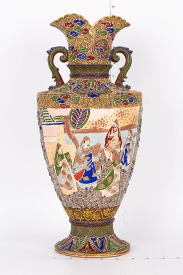 18世纪 日本萨摩烧花瓶 18TH CENTURY JAPANESE SATSUMA VASE