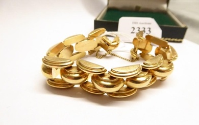 18ct Gold Link Bracelet, approx 42.4g, 20cm long.
