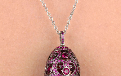 18ct gold ruby 'Impératrice' egg pendant, Fabergé