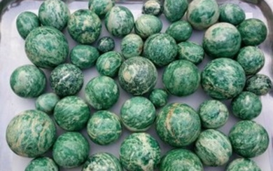 Finest Quality Aventurine Spheres & Eggs Carving - 11000 gm (46)
