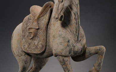 1ST TO 3RD CENTURY HAN DYNASTY PAINTED POTTERY HOOF HORSE