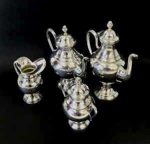 2 Teiere 1 Zuccheriera 1 Lattiera , Tea service (4) - .800 silver - Italy - Second half 20th century