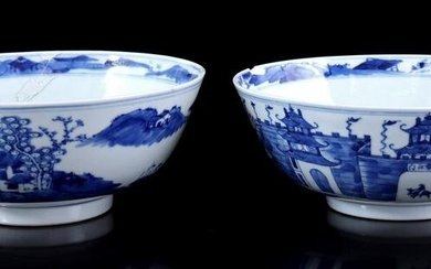 2 porcelain bowls with blue and white decor of a